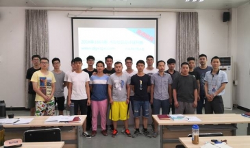 瀟灑模具培訓(xùn)每期開班合影